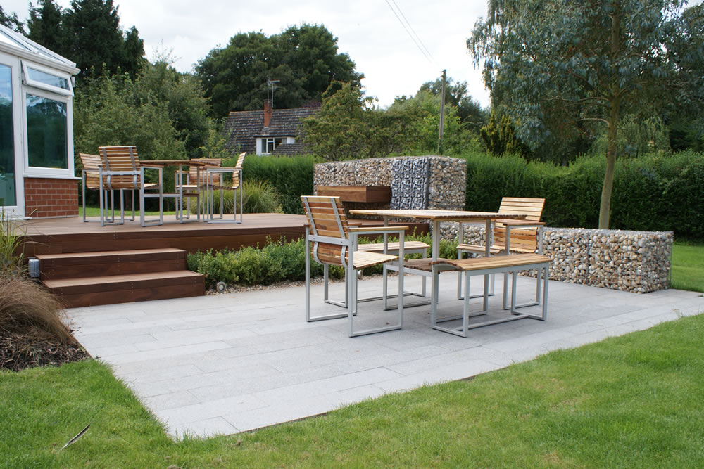 GRANITE PAVING HARDWOOD DECKING WORCESTER Outdoor Living Space